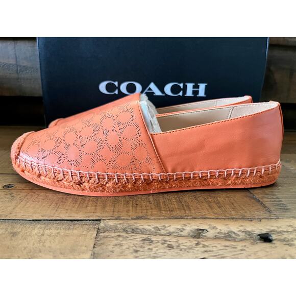Coach Orange Flats - Picture 5 of 13
